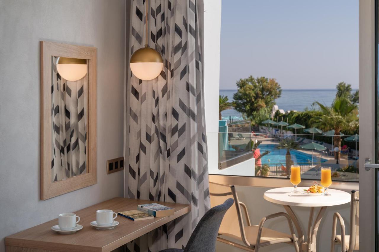 Hotel Kathrin Beach Adelianos Kampos Exterior photo