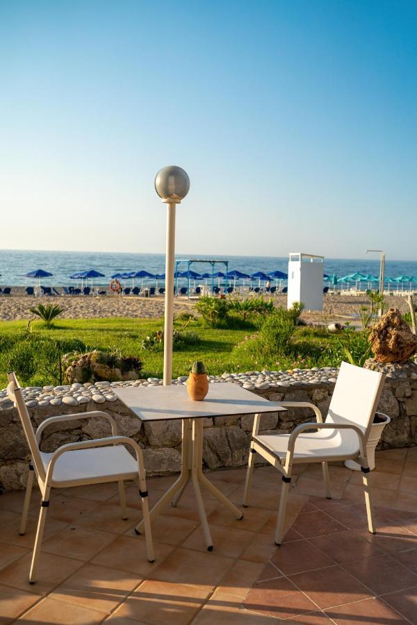 Hotel Kathrin Beach Adelianos Kampos Exterior photo