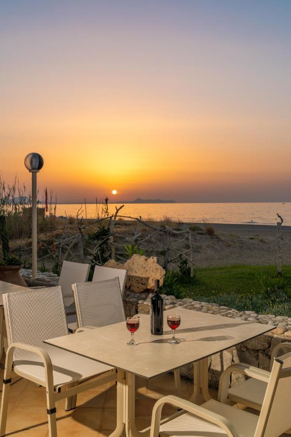 Hotel Kathrin Beach Adelianos Kampos Exterior photo