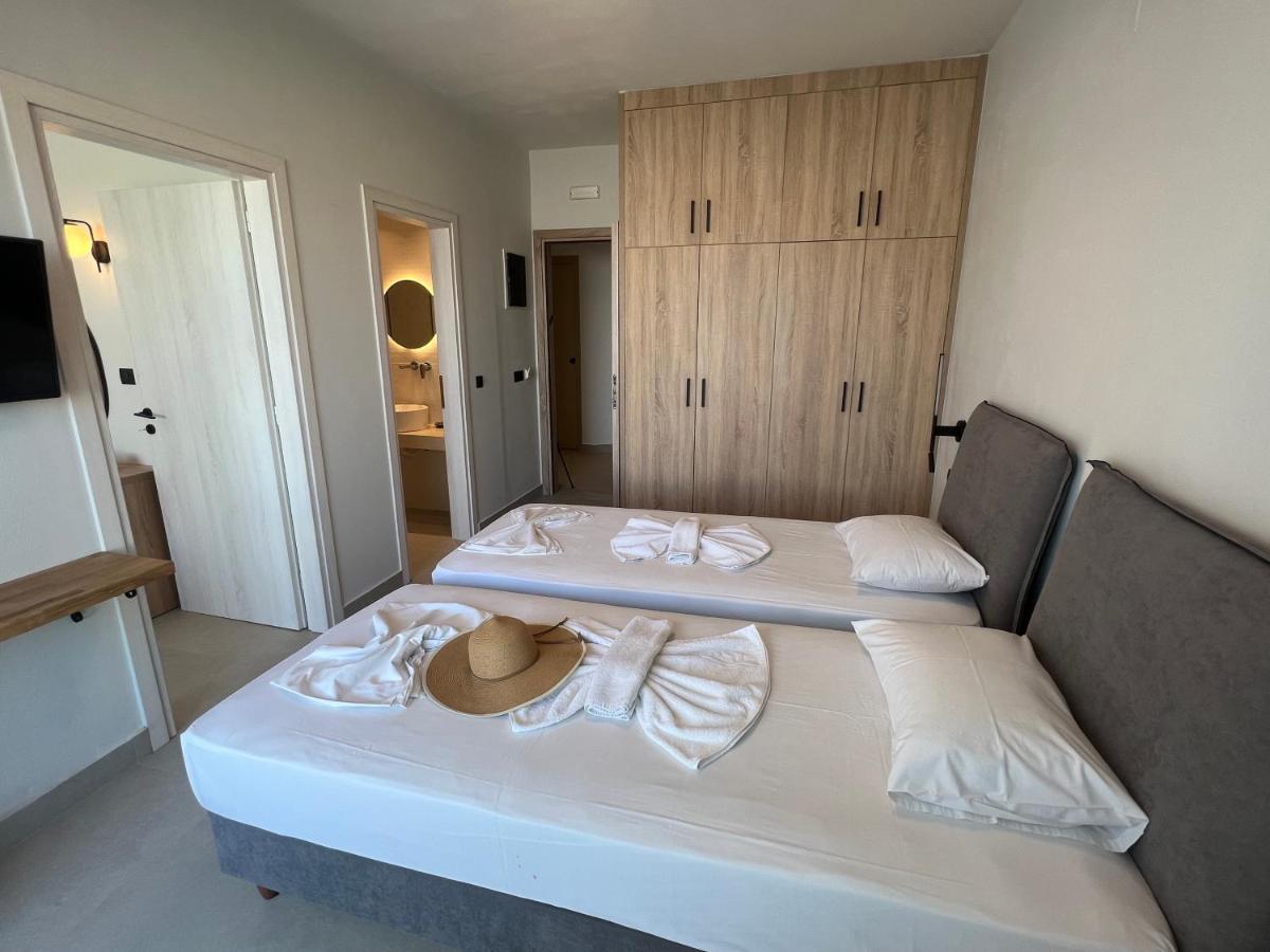 Hotel Kathrin Beach Adelianos Kampos Exterior photo