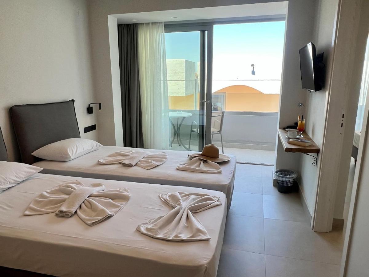 Hotel Kathrin Beach Adelianos Kampos Exterior photo